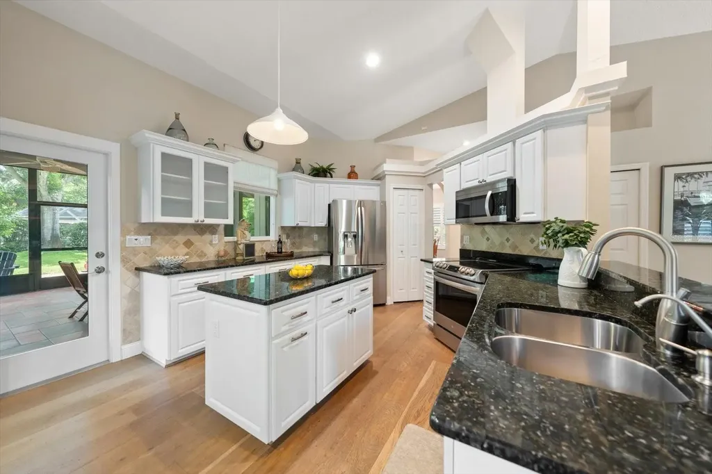 1211 Willowick Circle Safety Harbor FL 34695