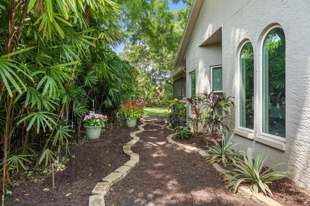 1211 Willowick Circle Safety Harbor FL 34695