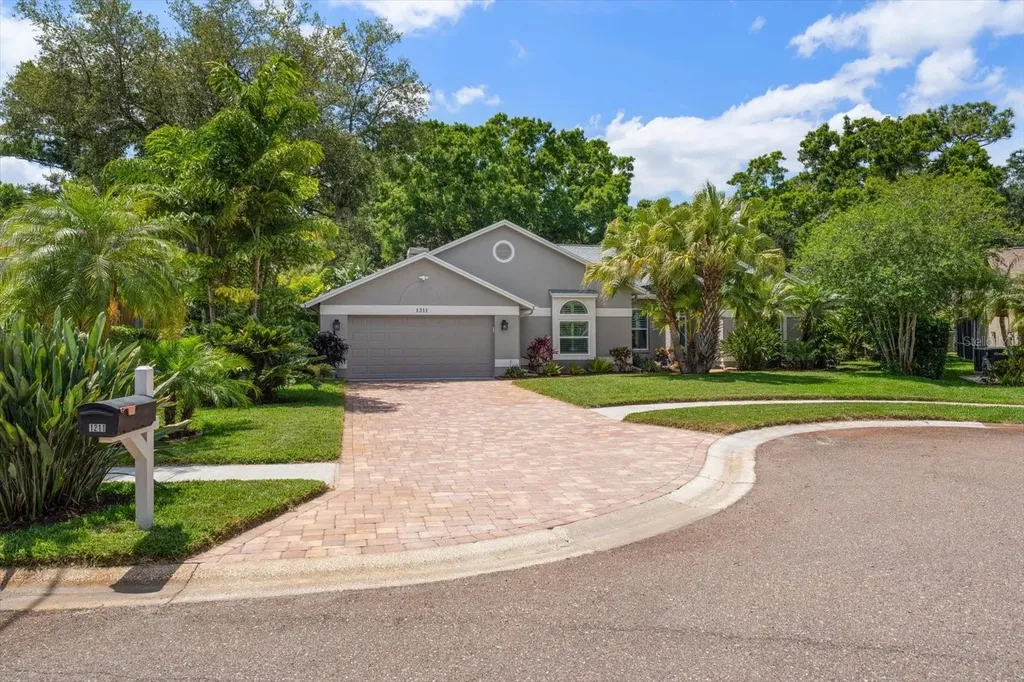 1211 Willowick Circle Safety Harbor FL 34695