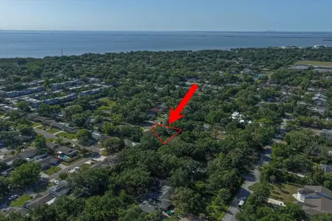 1211 Willowick Circle Safety Harbor FL 34695