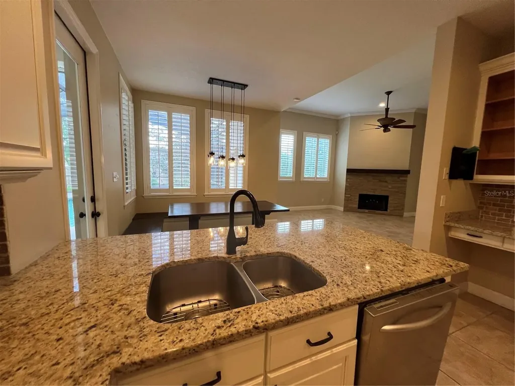 8537 Redleaf Lane Orlando FL 32819
