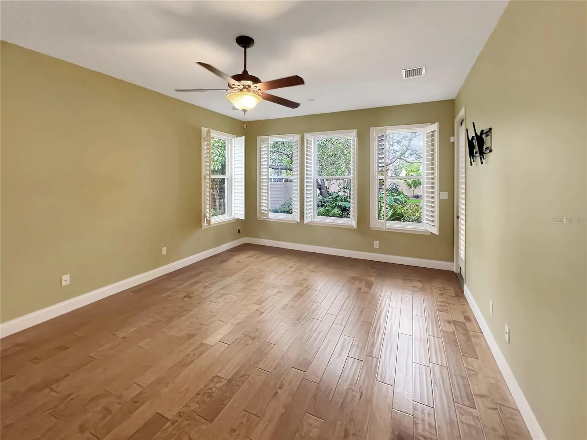 8537 Redleaf Lane Orlando FL 32819