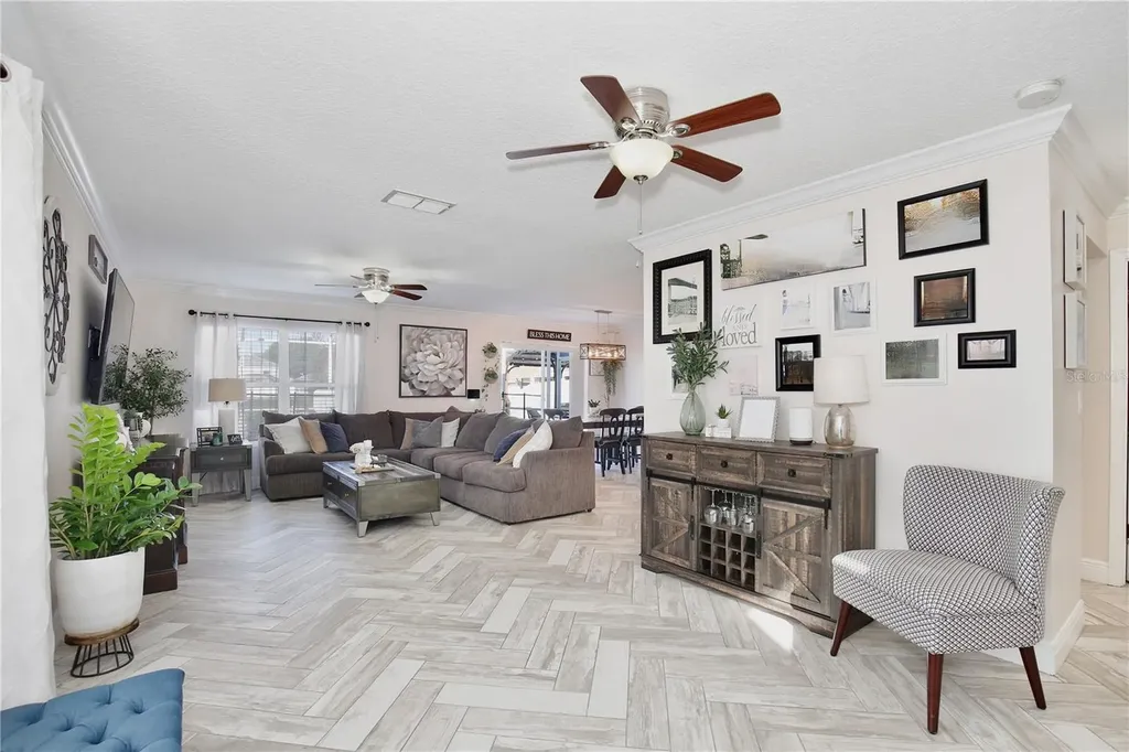 2115 Heathwood Circle Orlando FL 32828