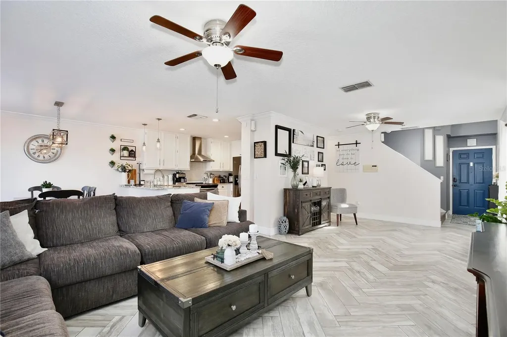 2115 Heathwood Circle Orlando FL 32828