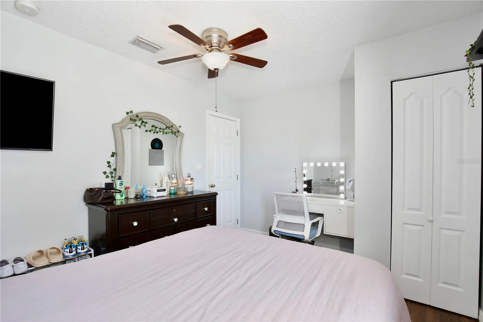 2115 Heathwood Circle Orlando FL 32828