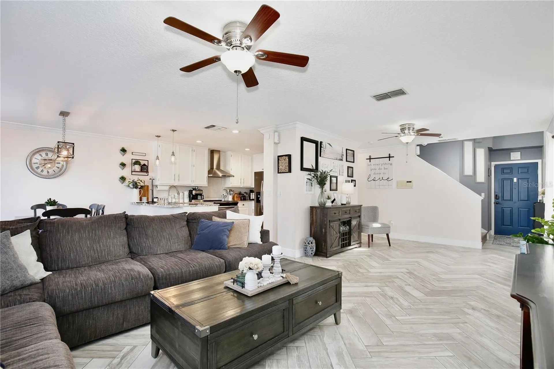2115 Heathwood Circle Orlando FL 32828