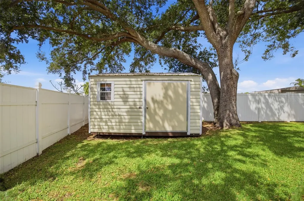 1511 4th Street SW Largo FL 33770