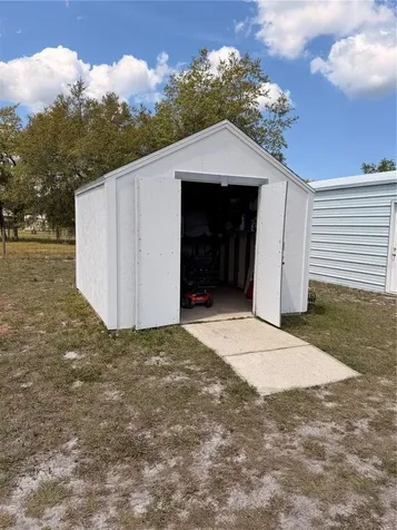 472 Shaw Lake Road Pierson FL 32180
