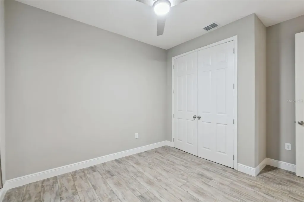714 Oaks Shores Road Leesburg FL 34748