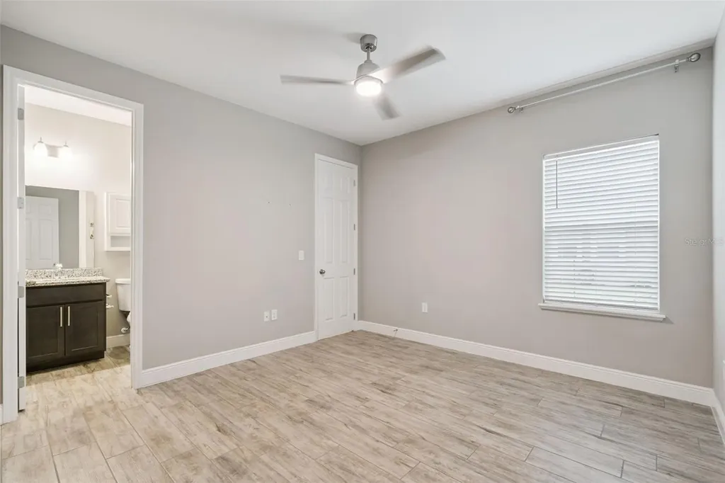 714 Oaks Shores Road Leesburg FL 34748