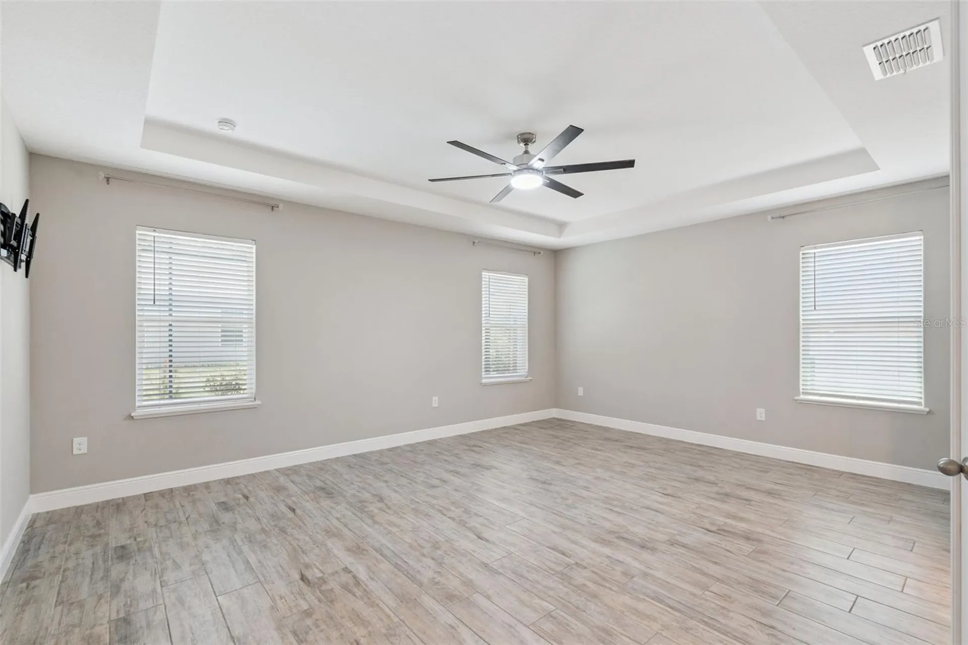714 Oaks Shores Road Leesburg FL 34748