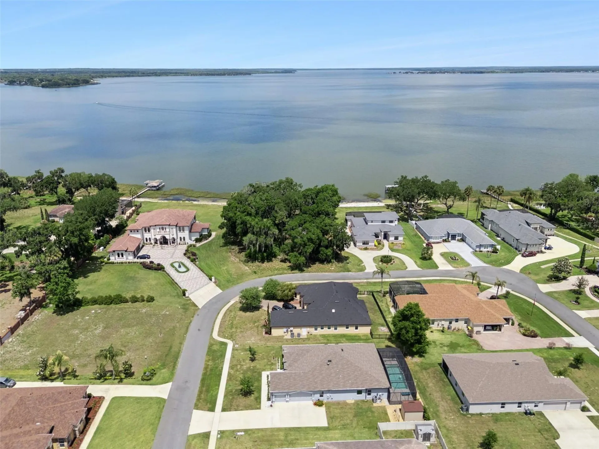 714 Oaks Shores Road Leesburg FL 34748