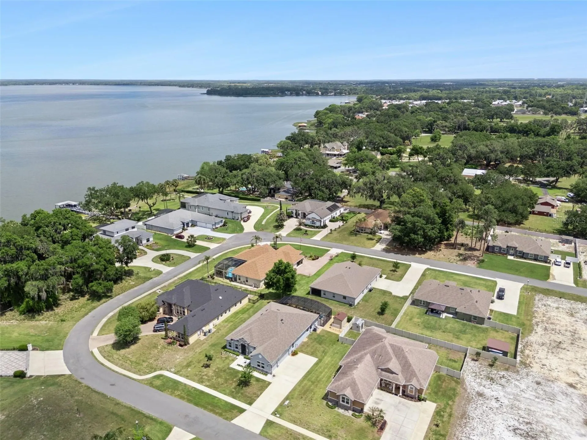 714 Oaks Shores Road Leesburg FL 34748