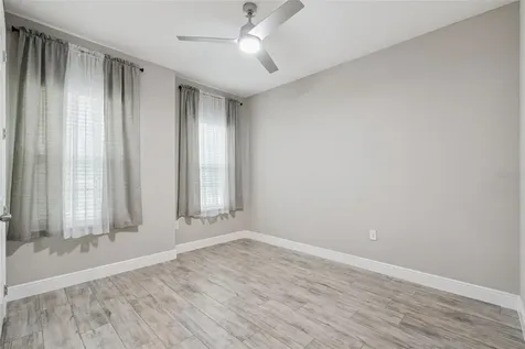 714 Oaks Shores Road Leesburg FL 34748
