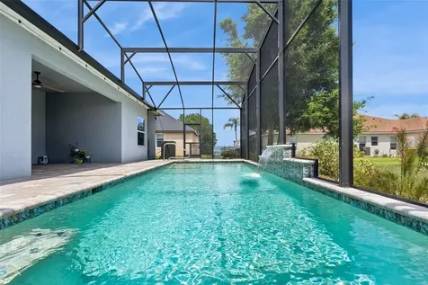 714 Oaks Shores Road Leesburg FL 34748