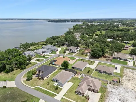 714 Oaks Shores Road Leesburg FL 34748