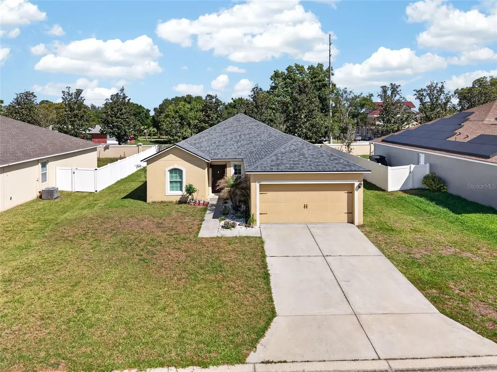 561 Lake Cummings Way Lake Alfred FL 33850