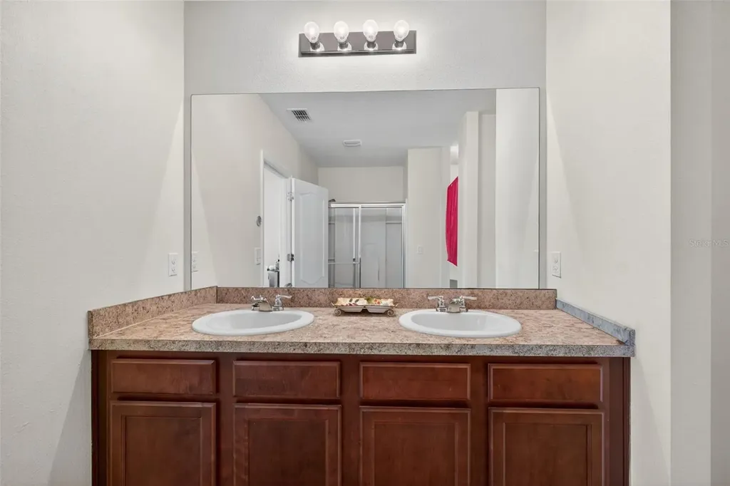 561 Lake Cummings Way Lake Alfred FL 33850