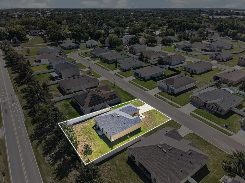 561 Lake Cummings Way Lake Alfred FL 33850