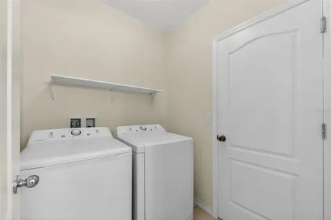 561 Lake Cummings Way Lake Alfred FL 33850