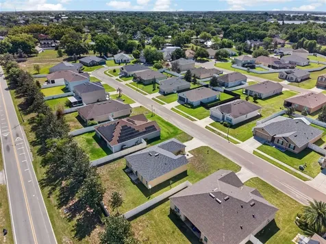 561 Lake Cummings Way Lake Alfred FL 33850