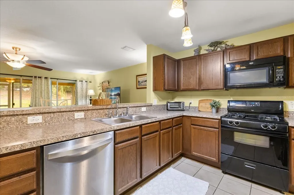 26921 White Plains Way Leesburg FL 34748