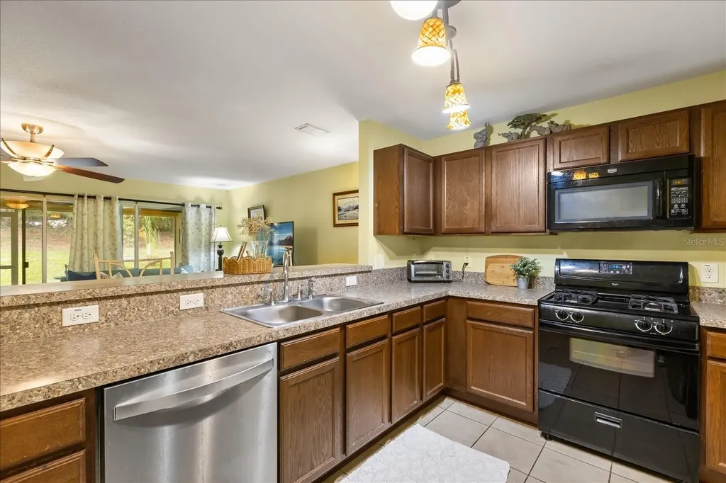 26921 White Plains Way Leesburg FL 34748