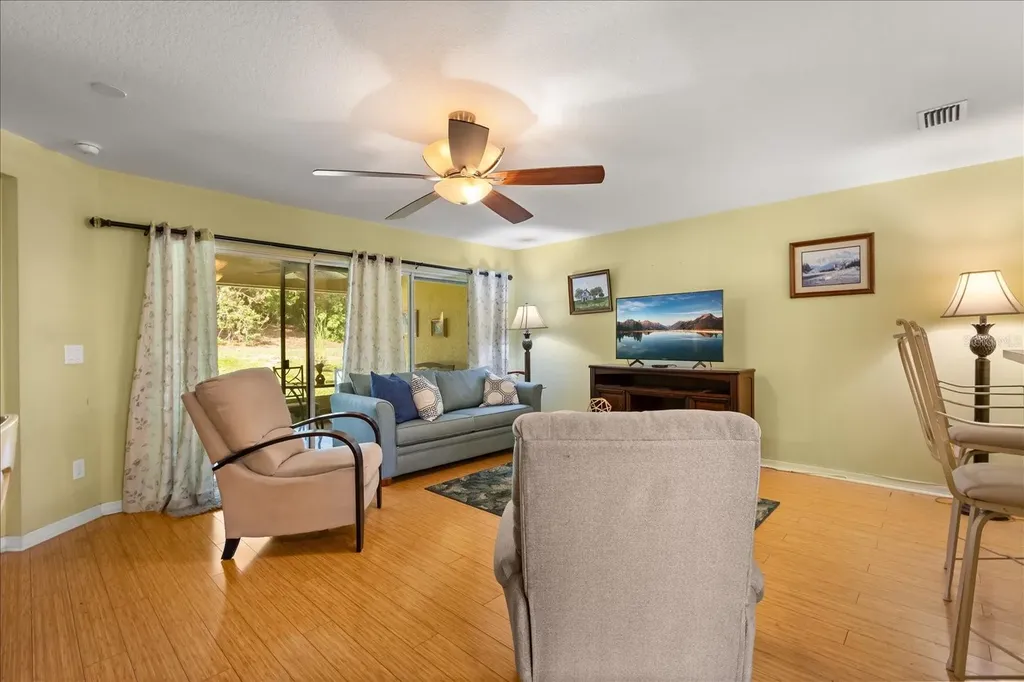 26921 White Plains Way Leesburg FL 34748
