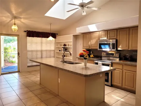 432 Baytree Boulevard Tavares FL 32778