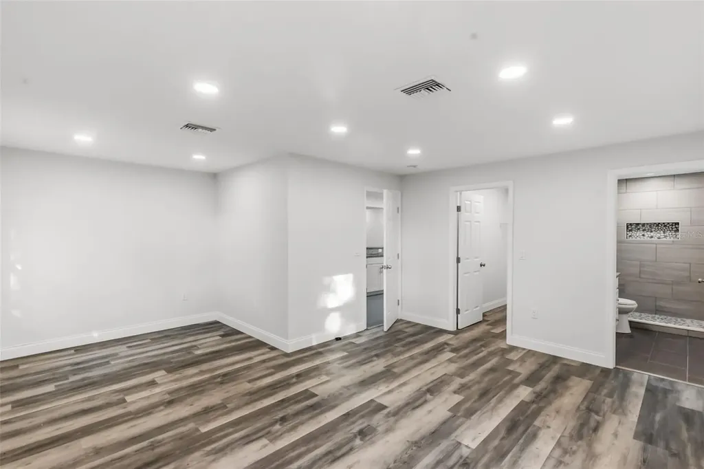 2726 6th Avenue W Bradenton FL 34205