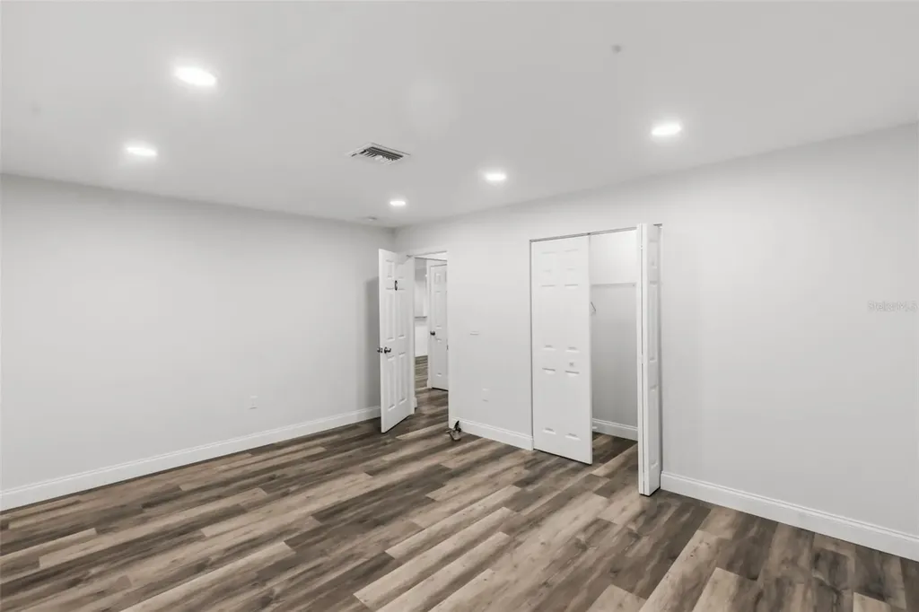 2726 6th Avenue W Bradenton FL 34205