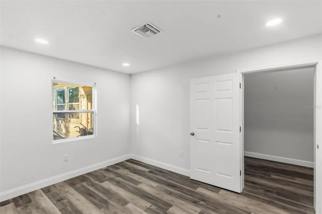 2726 6th Avenue W Bradenton FL 34205