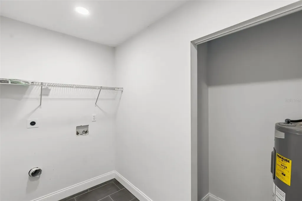 2726 6th Avenue W Bradenton FL 34205