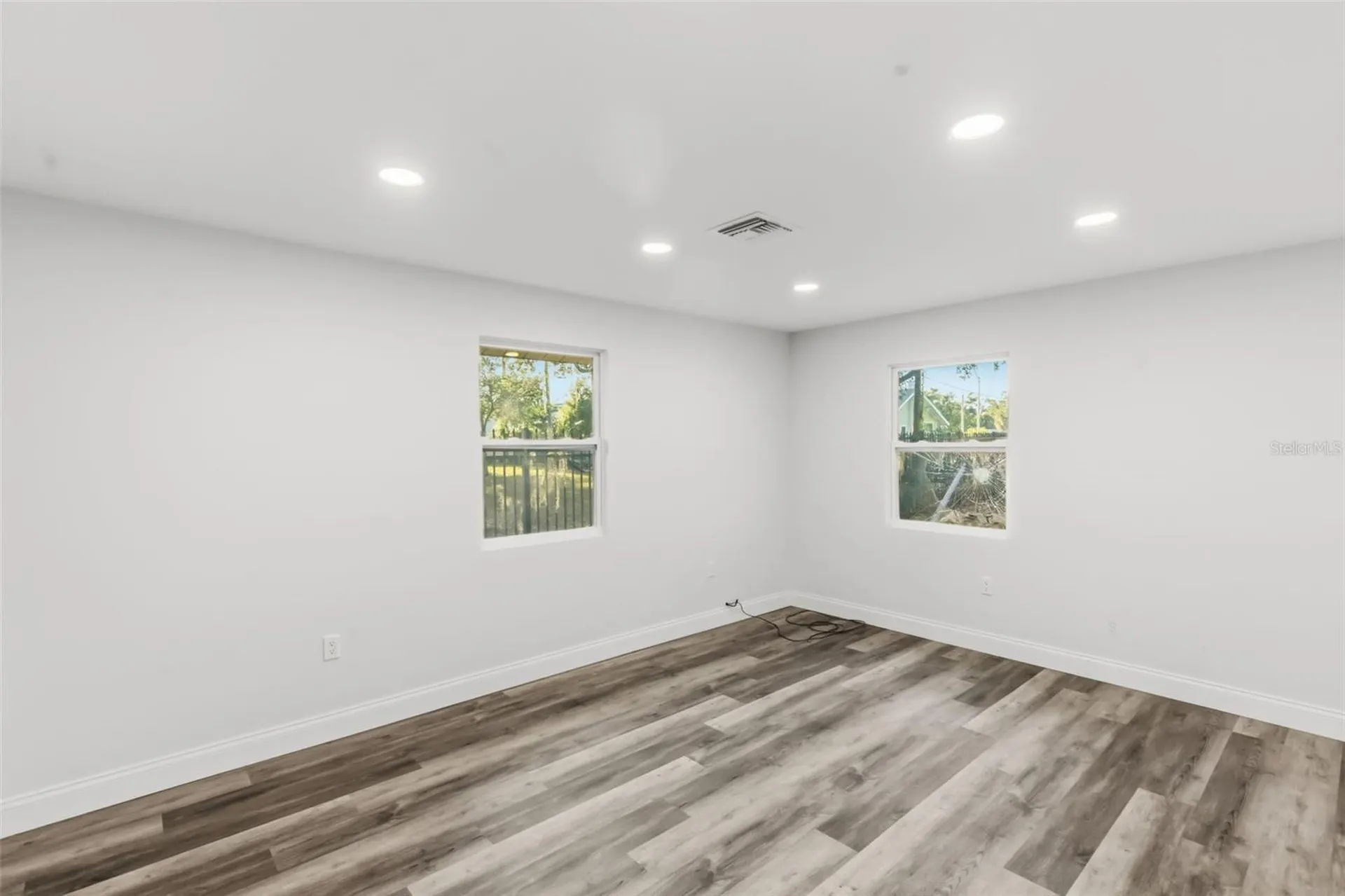2726 6th Avenue W Bradenton FL 34205