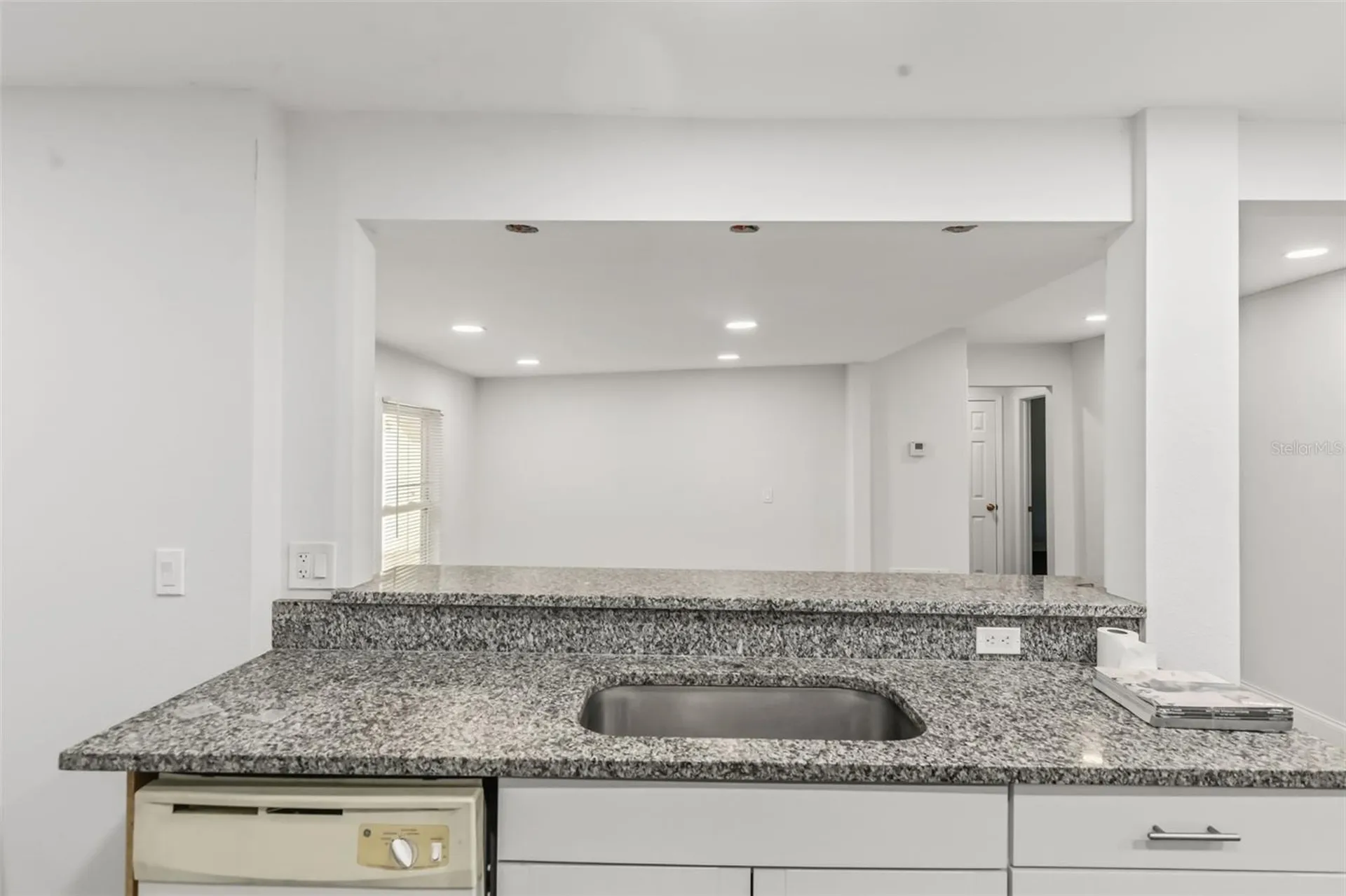 2726 6th Avenue W Bradenton FL 34205