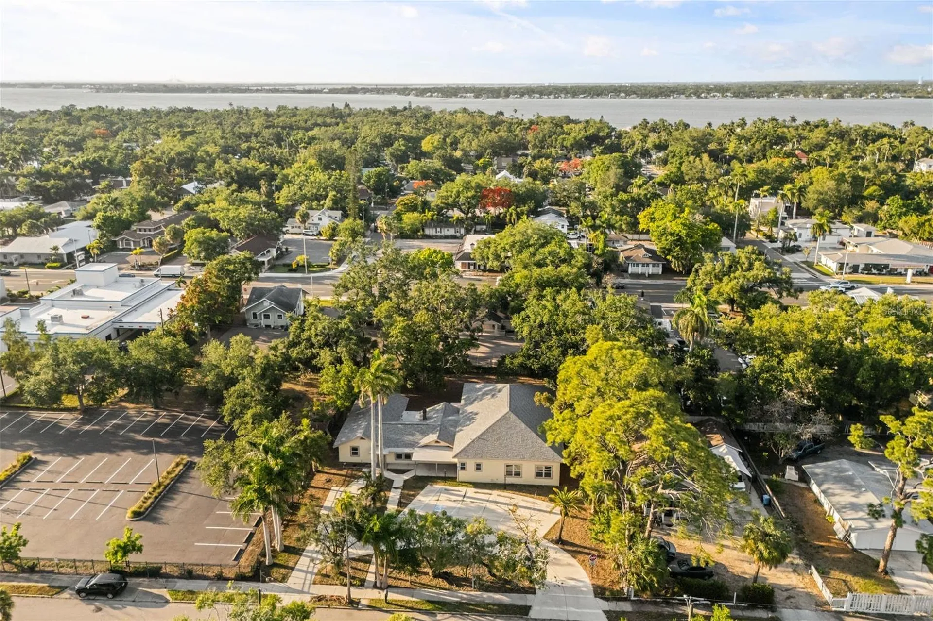 2726 6th Avenue W Bradenton FL 34205