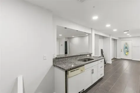 2726 6th Avenue W Bradenton FL 34205