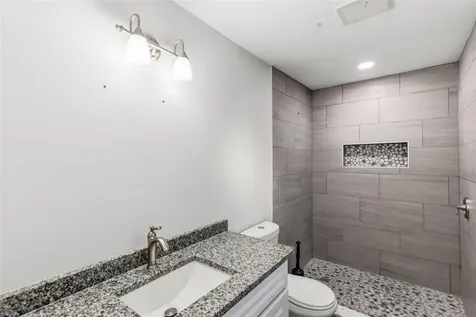 2726 6th Avenue W Bradenton FL 34205