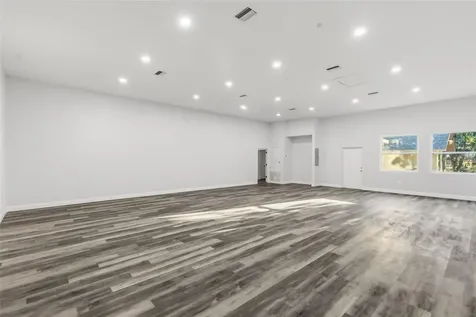2726 6th Avenue W Bradenton FL 34205
