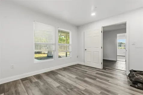 2726 6th Avenue W Bradenton FL 34205