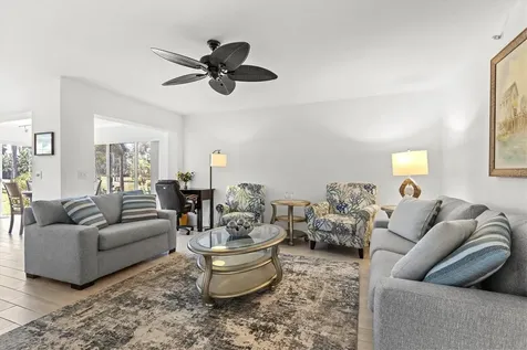 811 Montrose Drive Venice FL 34293