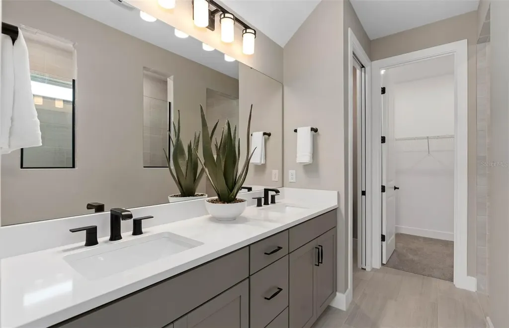 2552 Painted Sky Avenue West Melbourne FL 32904