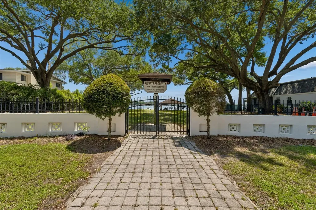4801 Big Oaks Lane Orlando FL 32806