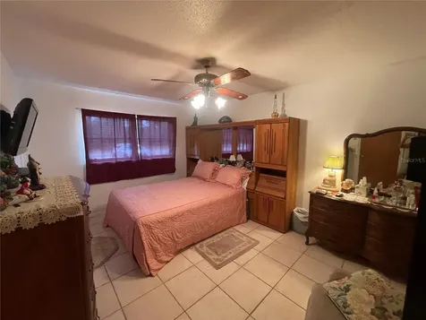 5662 S Salford Boulevard North Port FL 34287