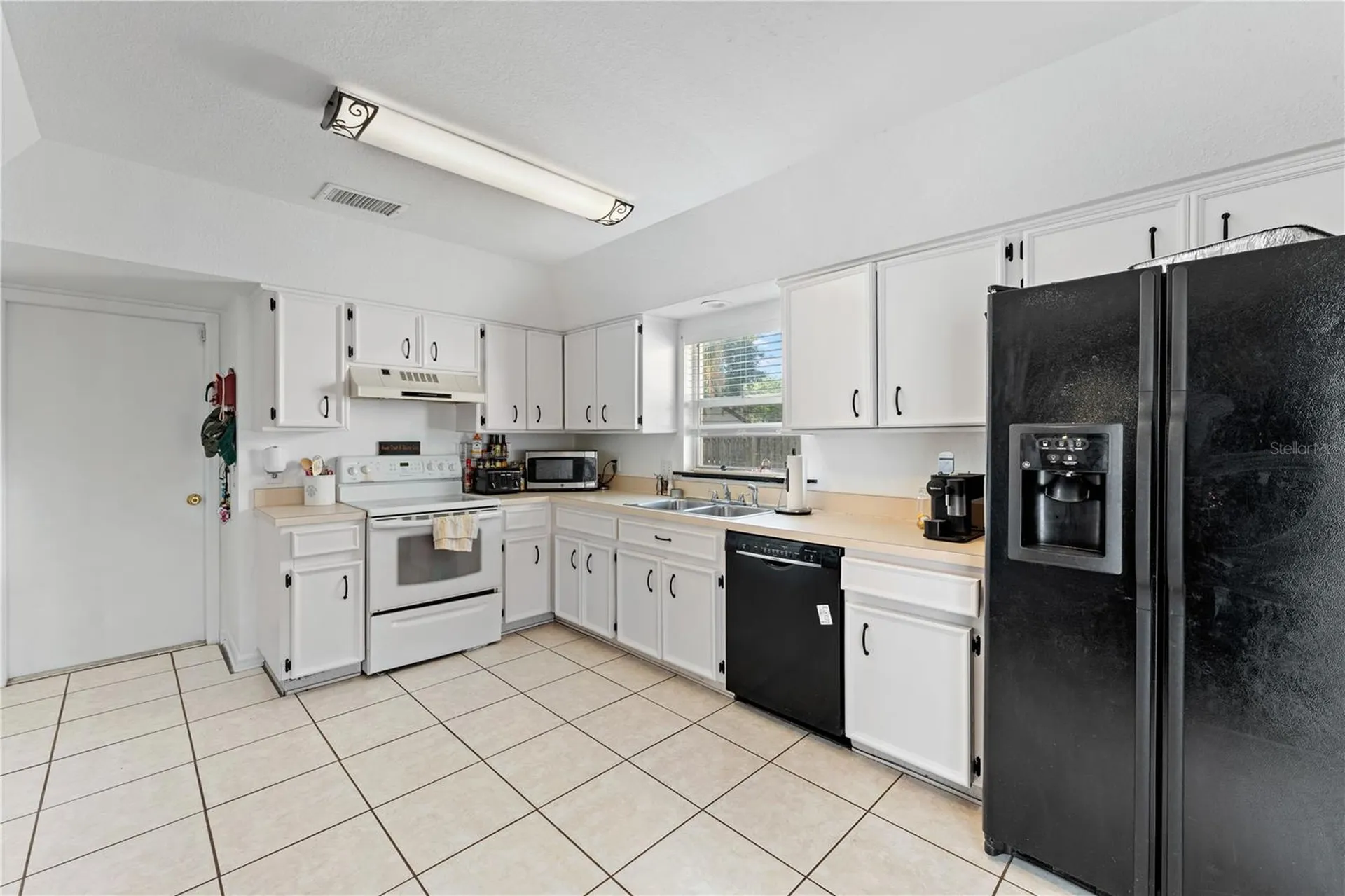 9758 Fox Hollow Road Tampa FL 33647