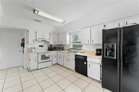 9758 Fox Hollow Road Tampa FL 33647