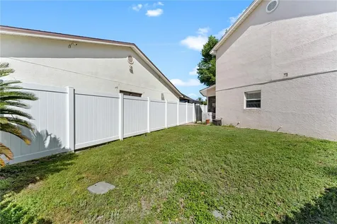 9758 Fox Hollow Road Tampa FL 33647