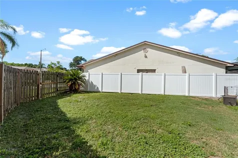9758 Fox Hollow Road Tampa FL 33647