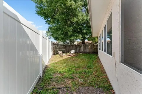 9758 Fox Hollow Road Tampa FL 33647