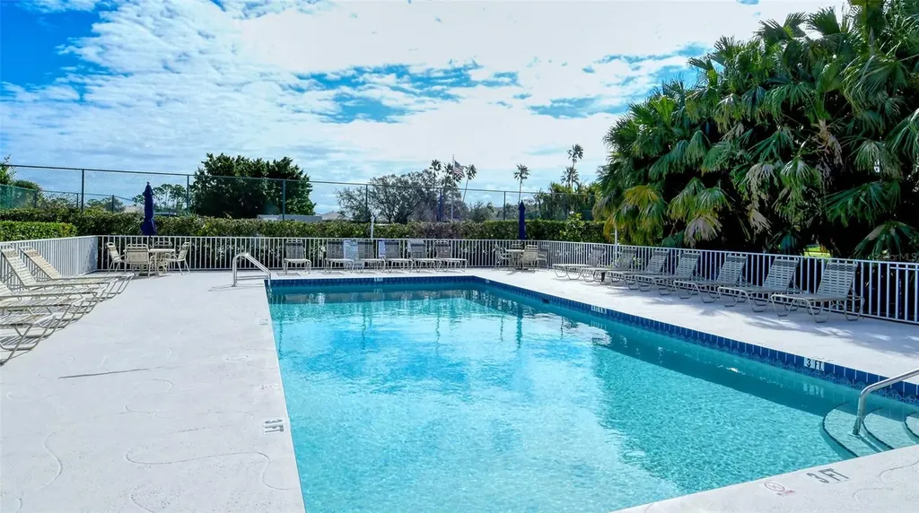 9610 Club South Circle Sarasota FL 34238